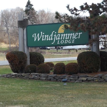 Windjammer Lodge Огденсбург Екстер'єр фото